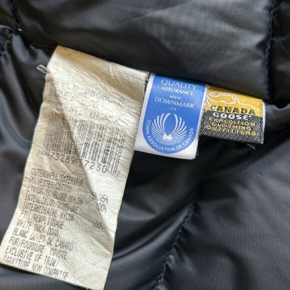 CANADA GOOSE Kensington Winter Coat - Women's Size L - Picture 10 of 14